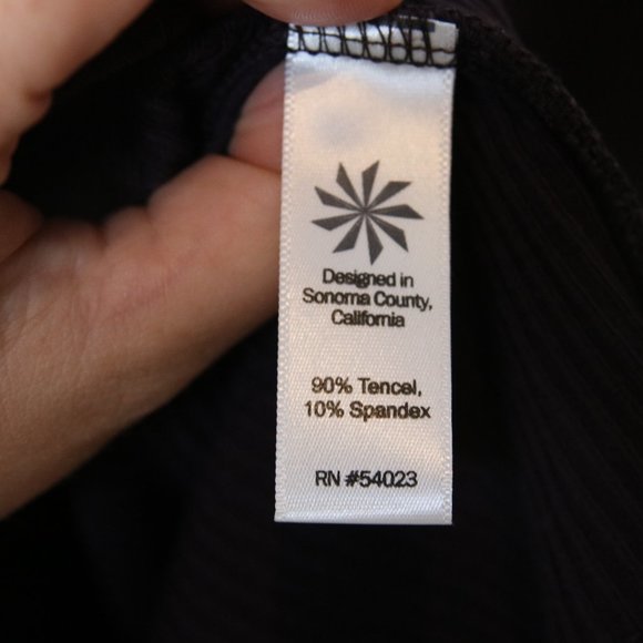 Athleta Womens XL Purple Plum Sleeveless Ribbed Mock Neck Top Tencel Stretch - Picture 5 of 6